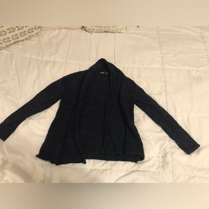 Navy Blue Chaps sweater, non itchy, very nice quality. Size 7 F